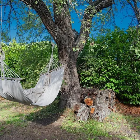 La Petite Maison De La Ferme Rose מוסטיה-סן-מארי