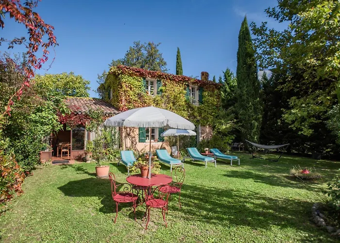 La Petite Maison De La Ferme Rose Hébergement de vacances *